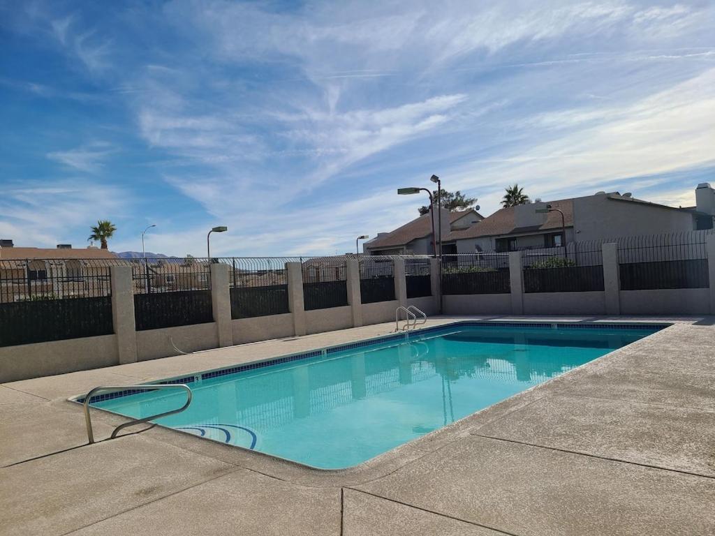 2Bed 1 Bath Condo Near Nellis Afb & The Strip Las Vegas Exterior foto